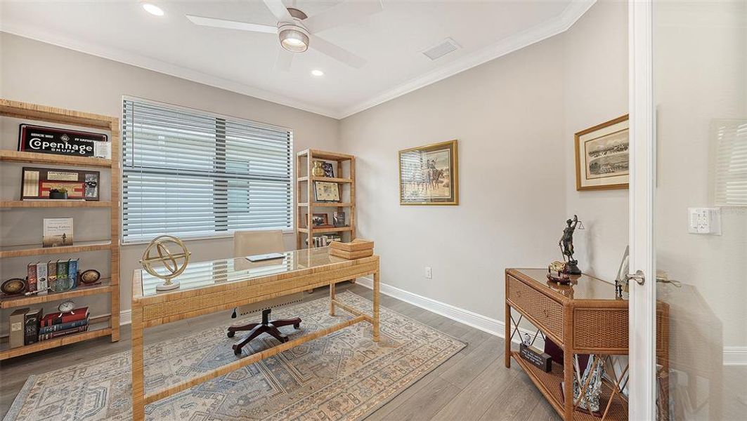Furnished interior view inside a new home in , Bradenton (Image 35).