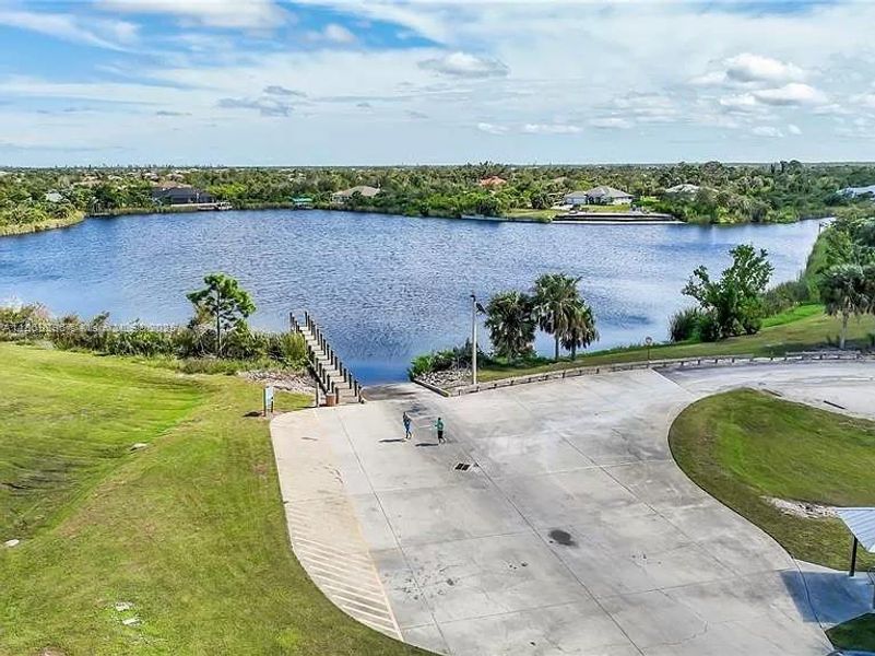 Community amenities in , Port Charlotte (Image 12).