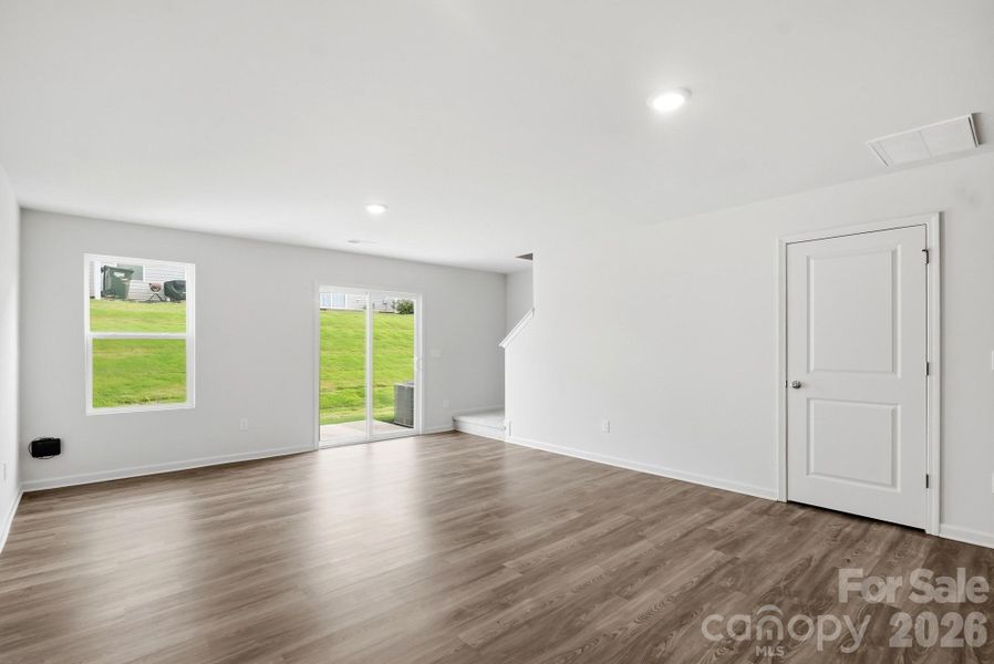 Spacious, unfurnished interior of a new home in Trivium, Newton (Image 15).