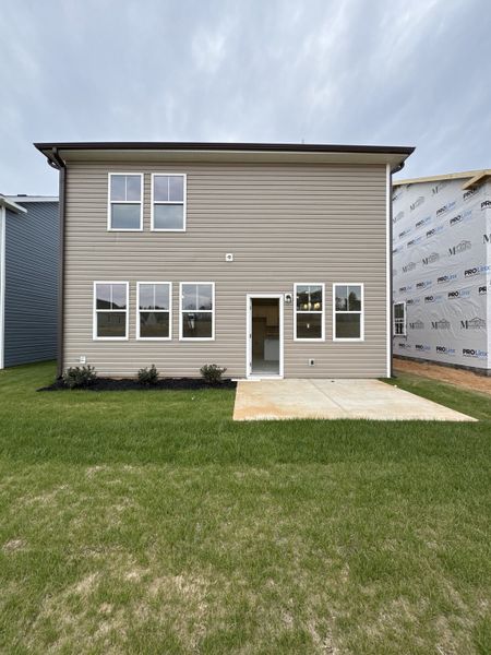 Exterior details and patio area of a home in Windsor, North Augusta (Image 3).