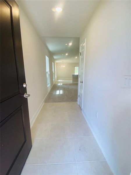 Spacious, unfurnished interior of a new home in , St. Cloud (Image 8).