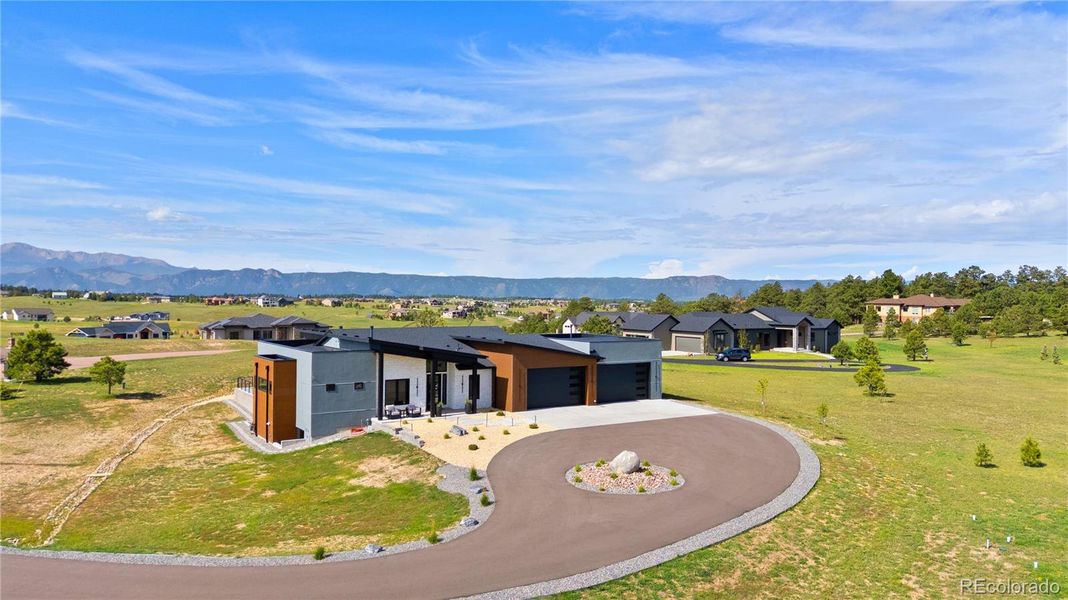 Image 44 of a home in .