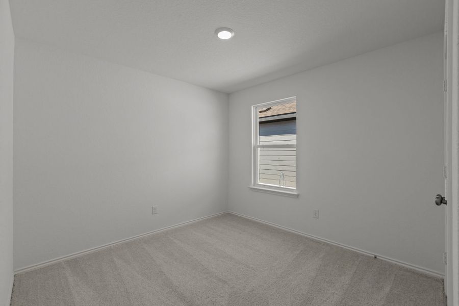 Additional Bedroom Additional Bedroom