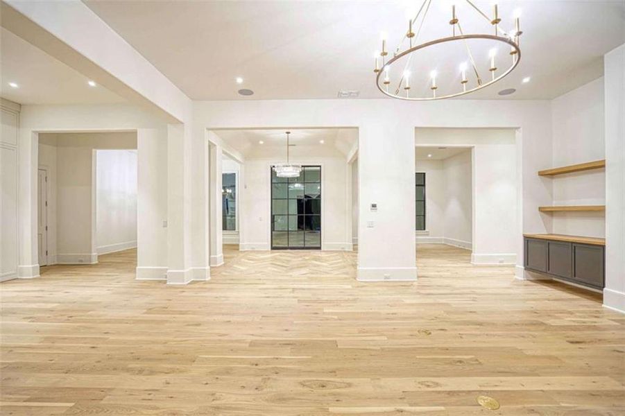Spacious, unfurnished interior of a new home in , Sandy Springs (Image 15).