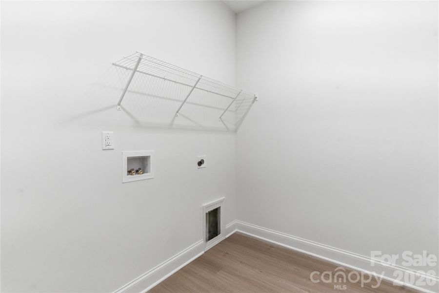 Spacious, unfurnished interior of a new home in , Fort Mill (Image 19).