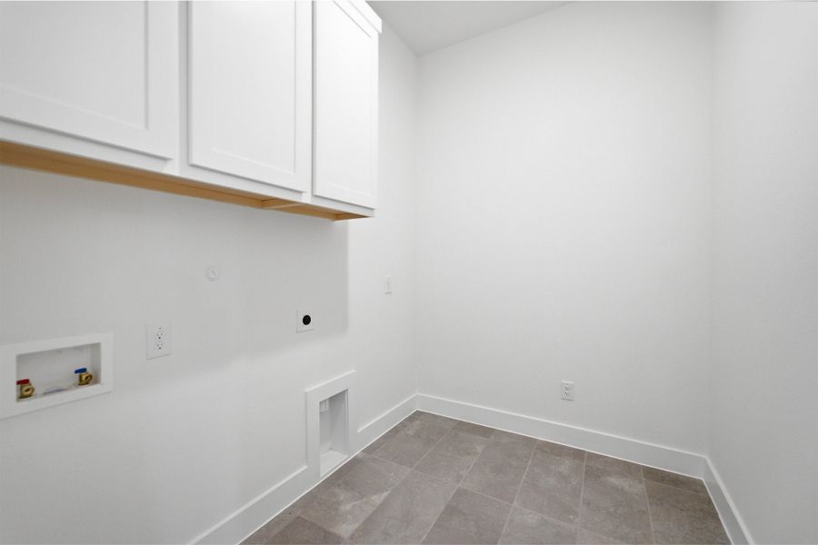 Spacious, unfurnished interior of a new home in Sonoma Verde, Rockwall (Image 27).