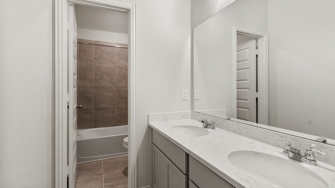 Representative furnished interior of a home built from the Benchmark by Brightland Homes in Mostyn Springs, Magnolia (Image 13).