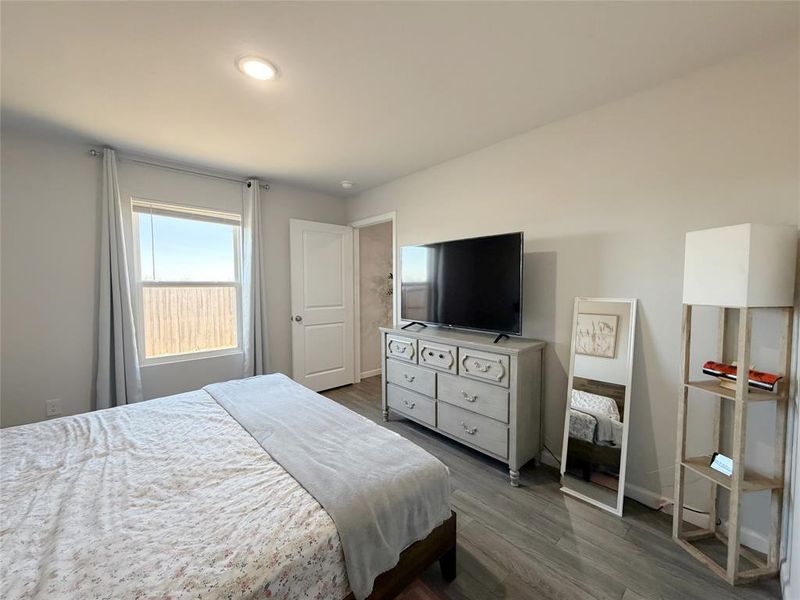 Furnished interior view inside a new home in , Abilene (Image 18).