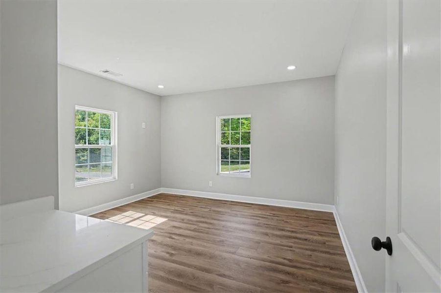 Spacious, unfurnished interior of a new home in , Lindale (Image 46).