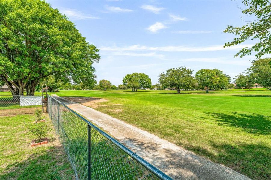 Image 33 of a home in .