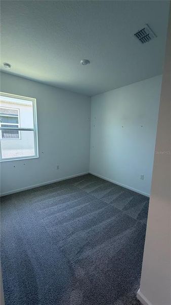 Spacious, unfurnished interior of a new home in , Okahumpka (Image 4).