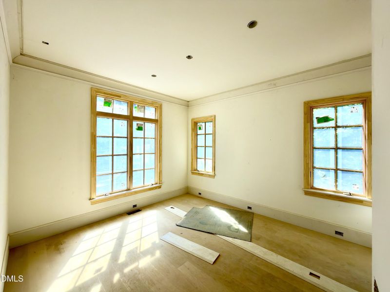 983D1A58-EB0C-4AA1-AD94-103BDE796047_1_2