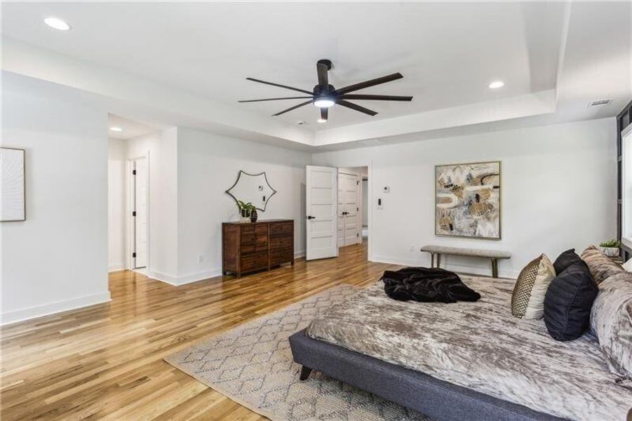 Furnished interior view inside a new home in , Atlanta (Image 11).