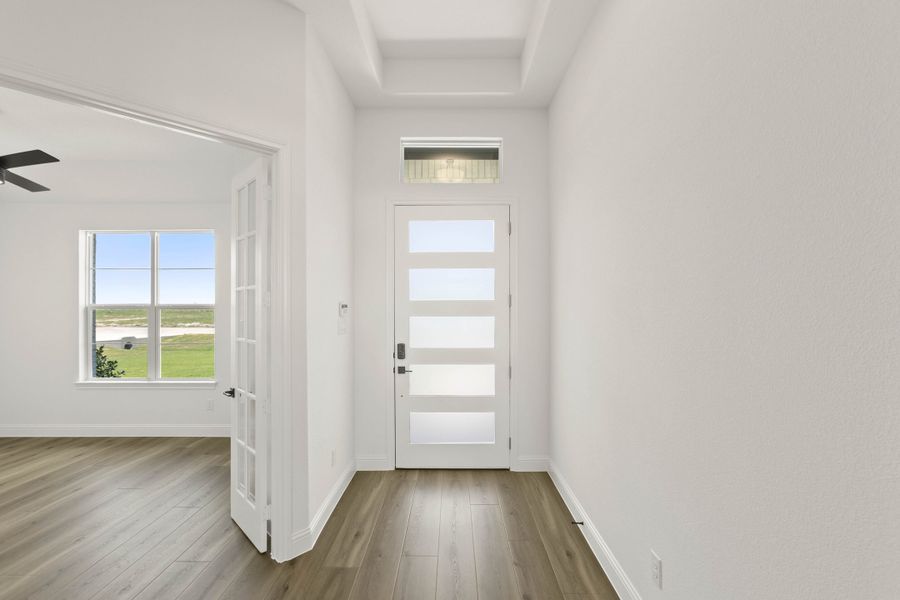 Spacious, unfurnished interior of a new home in Pecan Acres, Red Oak (Image 13). Spacious, unfurnished interior of a new home in Pecan Acres, Red Oak (Image 13).