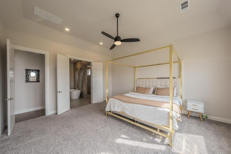 Furnished interior view inside a new home in Sweetgrass, Haslet (Image 21). Furnished interior view inside a new home in Sweetgrass, Haslet (Image 21).