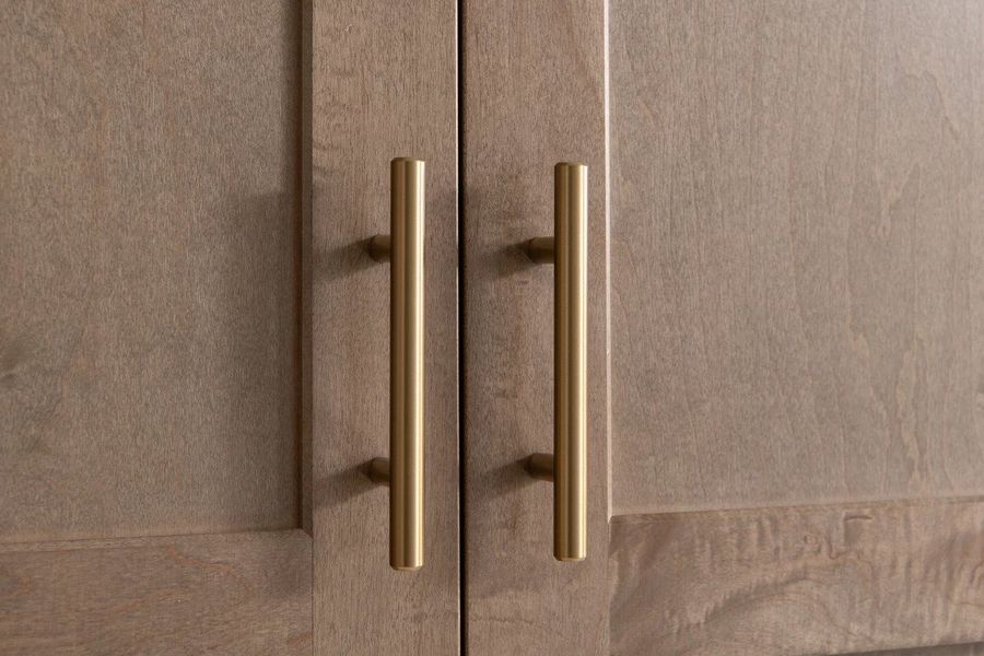 Interior Design Finishes: AW Collection® Laguna. Actual finishes may vary.