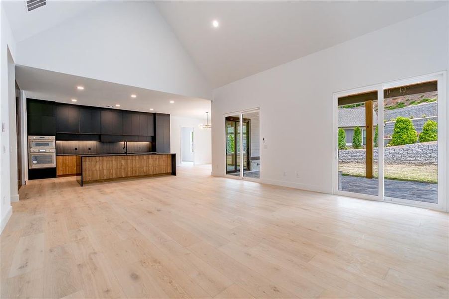 Spacious, unfurnished interior of a new home in , Gainesville (Image 53).