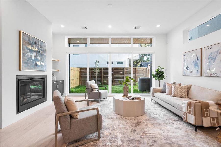 Outdoor covered patio off of living area.