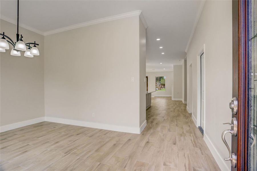 Spacious, unfurnished interior of a new home in , Houston (Image 24).