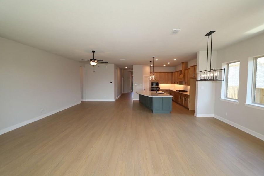 Spacious, unfurnished interior of a new home in Meridiana 55' Homesites, Manvel (Image 9).