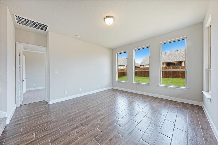 Image 5 of a home in Sunterra.