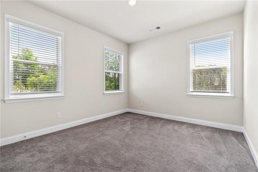 Spacious, unfurnished interior of a new home in , Lawrenceville (Image 21).