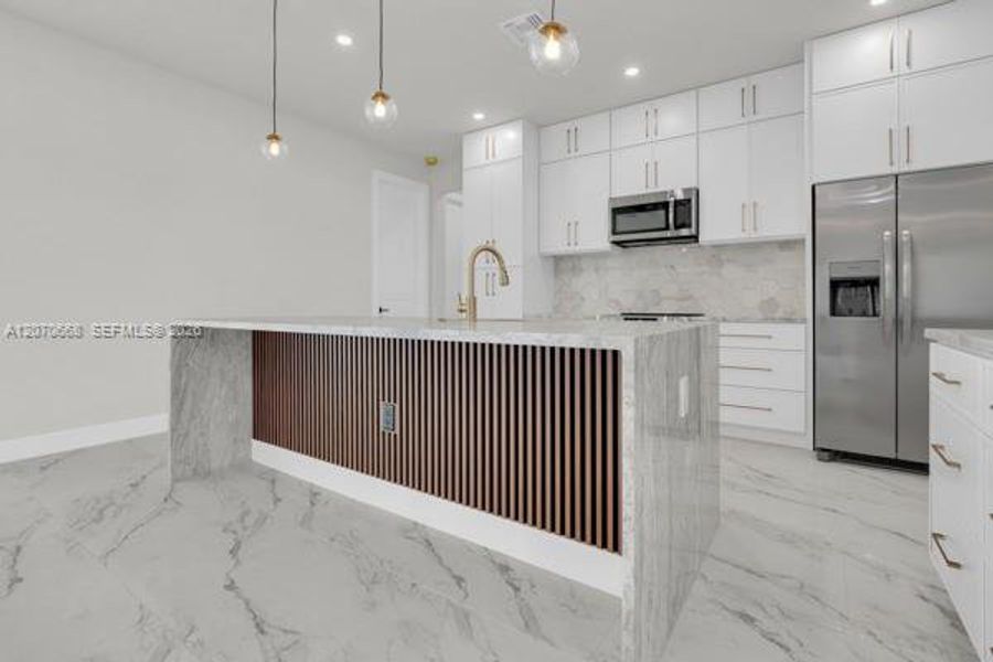 Furnished interior view inside a new home in , Cape Coral (Image 14).