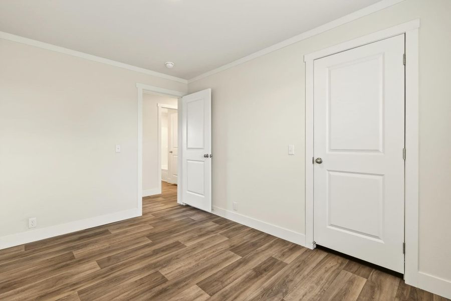 Spacious, unfurnished interior of a new home in , Brenham (Image 14).