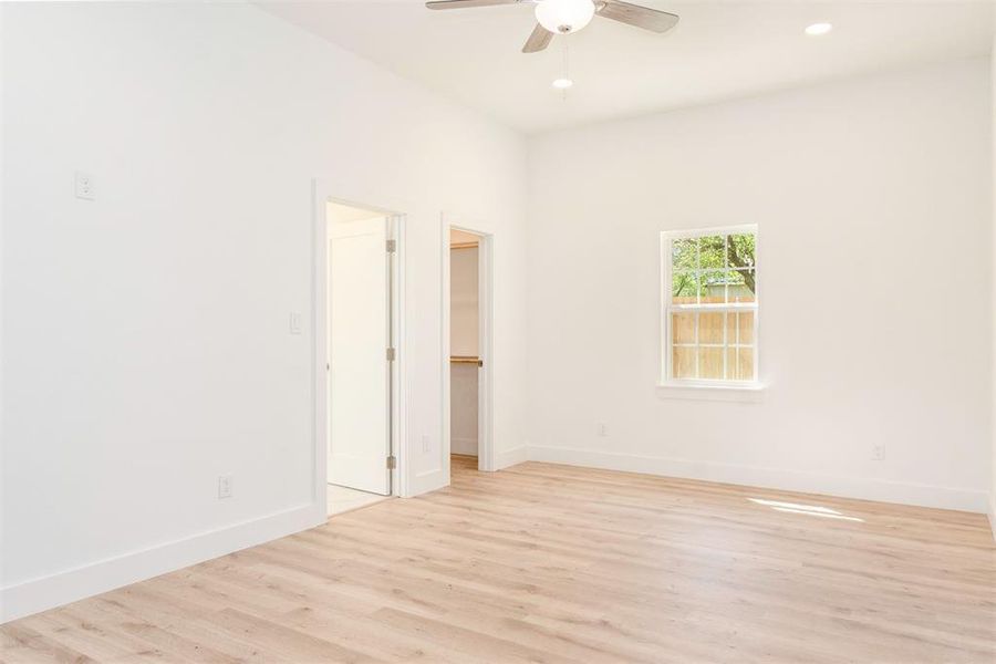 Spacious, unfurnished interior of a new home in , Bridgeport (Image 21).