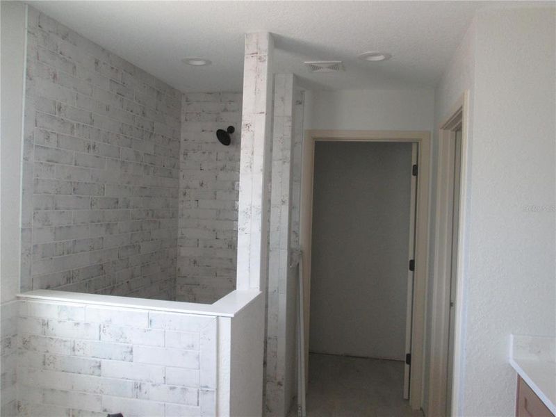 Image 79 of a home in .