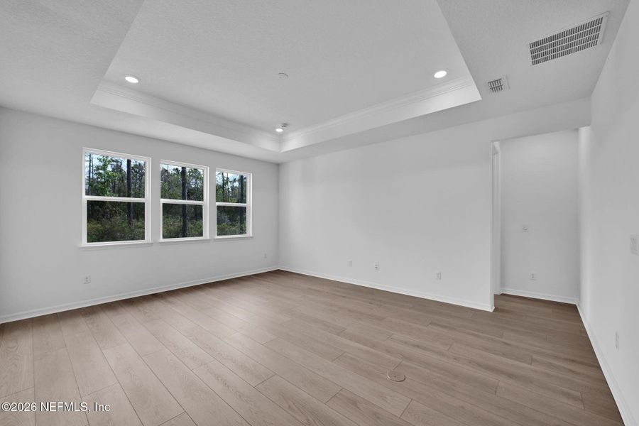 Spacious, unfurnished interior of a new home in Westerly Park at Wildlight, Yulee (Image 17).