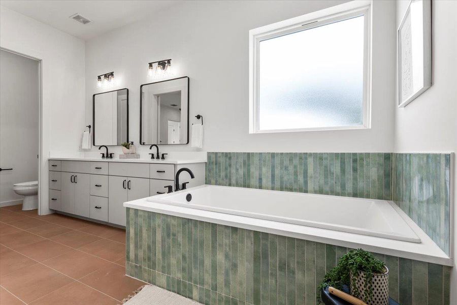 Furnished interior view inside a new home in , Austin (Image 35). Furnished interior view inside a new home in , Austin (Image 35).