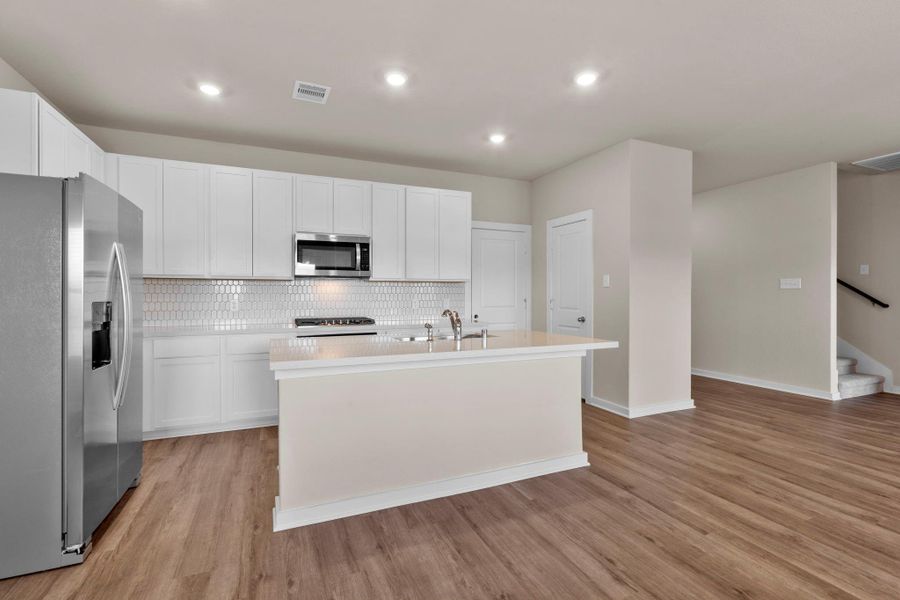 Furnished interior view inside a new home in Laurel Landing 40', Alvin (Image 5).