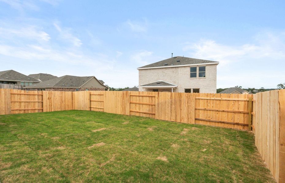 Exterior details and patio area of a home in La Cima, San Marcos (Image 27).
