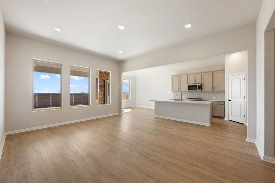 Spacious, unfurnished interior of a new home in Berry Creek Highlands, Georgetown (Image 21). Spacious, unfurnished interior of a new home in Berry Creek Highlands, Georgetown (Image 21).