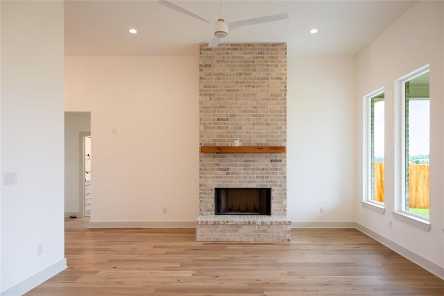 Spacious, unfurnished interior of a new home in , Hewitt (Image 17).