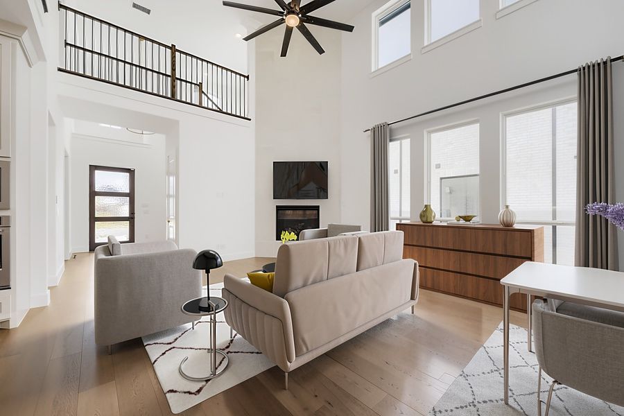 841 Bella Casa - Living Area