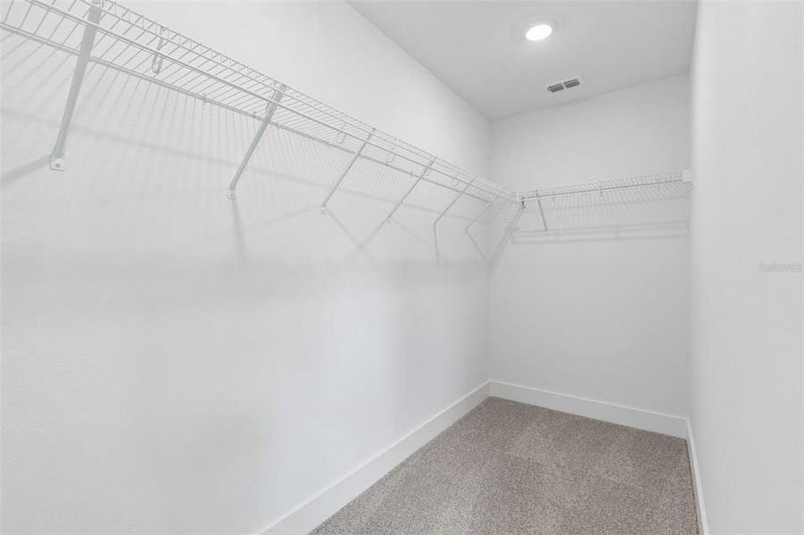 Spacious, unfurnished interior of a new home in Abbey Glen, Dade City (Image 76).