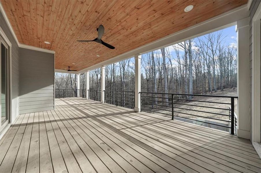 Exterior details and patio area of a home in , Gainesville (Image 3).