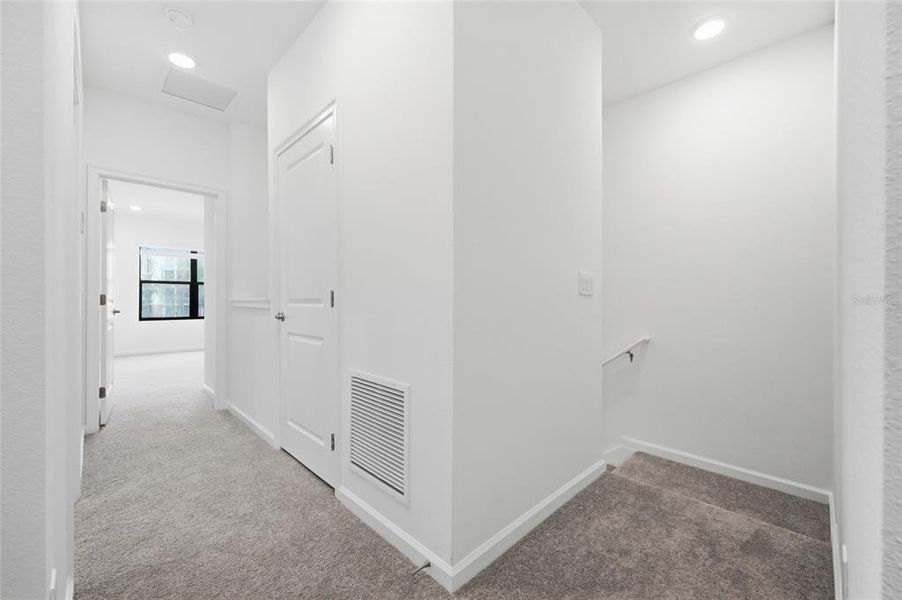 Spacious, unfurnished interior of a new home in Paradiso Grande Resort, Orlando (Image 32).