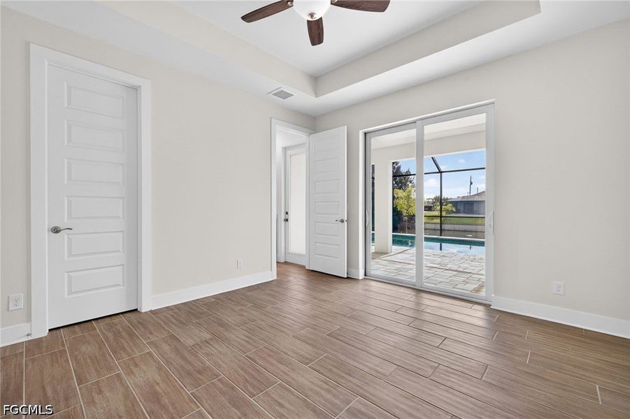 Spacious, unfurnished interior of a new home in Cape Coral, Cape Coral (Image 15). Spacious, unfurnished interior of a new home in Cape Coral, Cape Coral (Image 15).