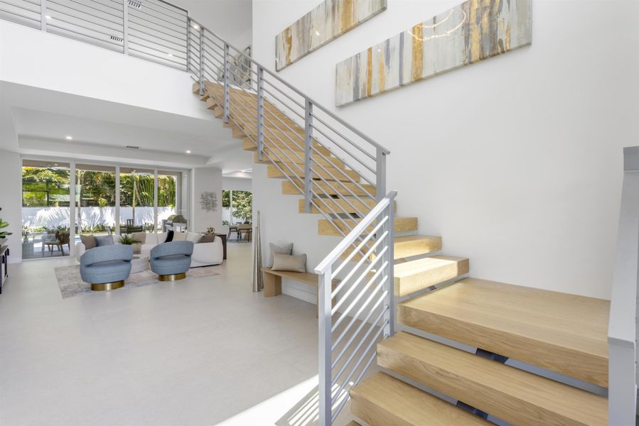 FOYER_ANGLE_CLOSED_EB FOYER_ANGLE_CLOSED_EB