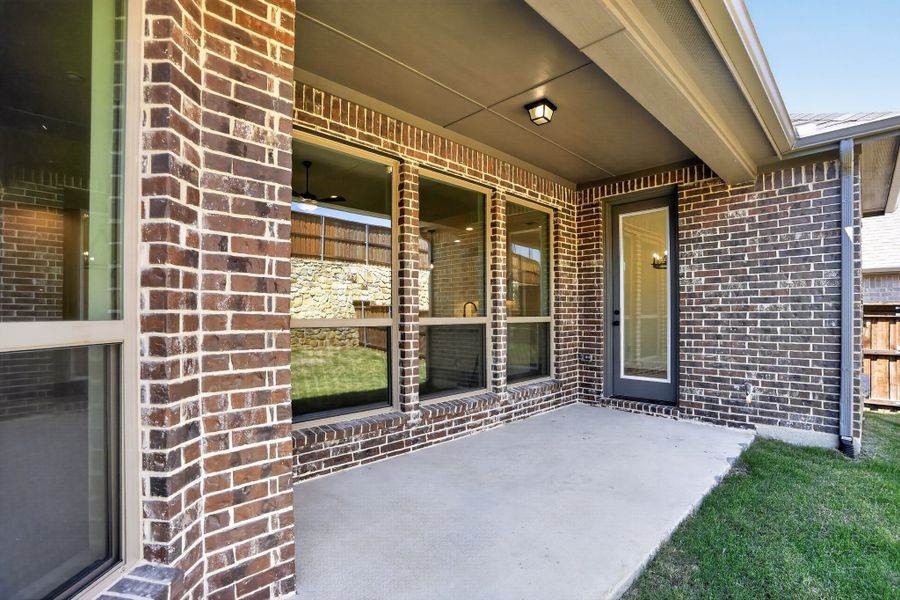132 Buffalo - Patio