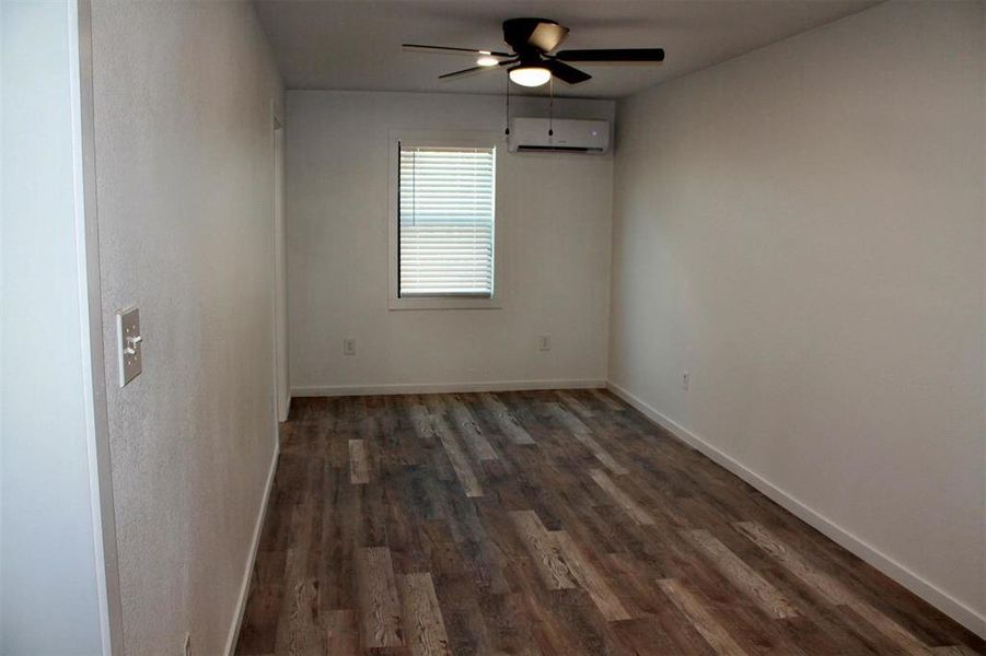 Spacious, unfurnished interior of a new home in , Brownwood (Image 13).