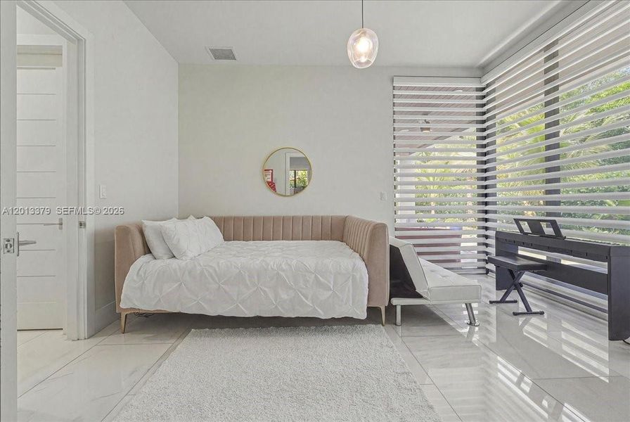 Furnished interior view inside a new home in , Pinecrest (Image 35).
