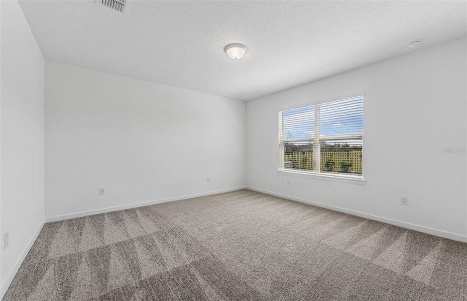 Spacious, unfurnished interior of a new home in Oakfield Trails, Parrish (Image 10).