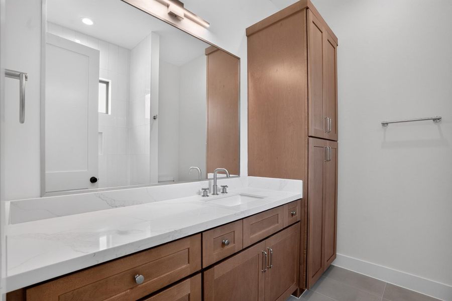 Furnished interior view inside a new home in , Houston (Image 8).