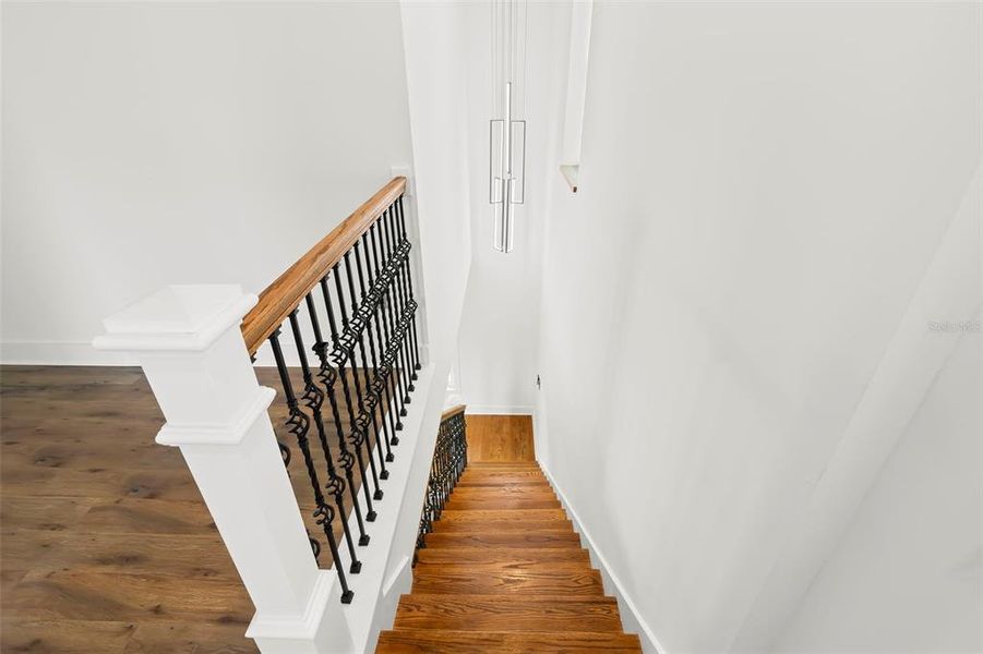 Spacious, unfurnished interior of a new home in , Safety Harbor (Image 45).