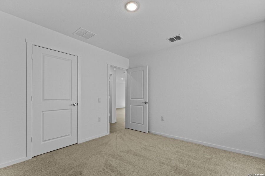 Spacious, unfurnished interior of a new home in Somerset Meadows, San Antonio (Image 23). Spacious, unfurnished interior of a new home in Somerset Meadows, San Antonio (Image 23).