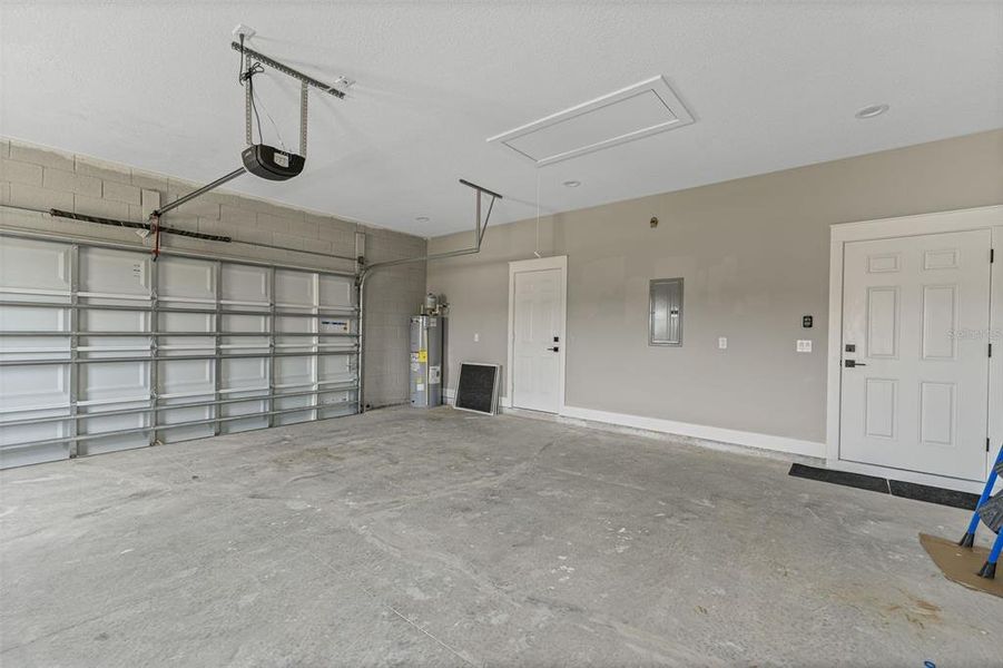 Spacious, unfurnished interior of a new home in , Umatilla (Image 22). Spacious, unfurnished interior of a new home in , Umatilla (Image 22).